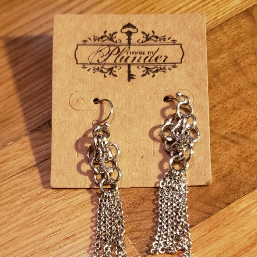 Plunder Retired Religious Saying Necklace with Earrings - Picture 8 of 8